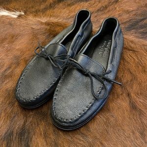 Minne tonka Men's Driving Moccasin's Like New!!